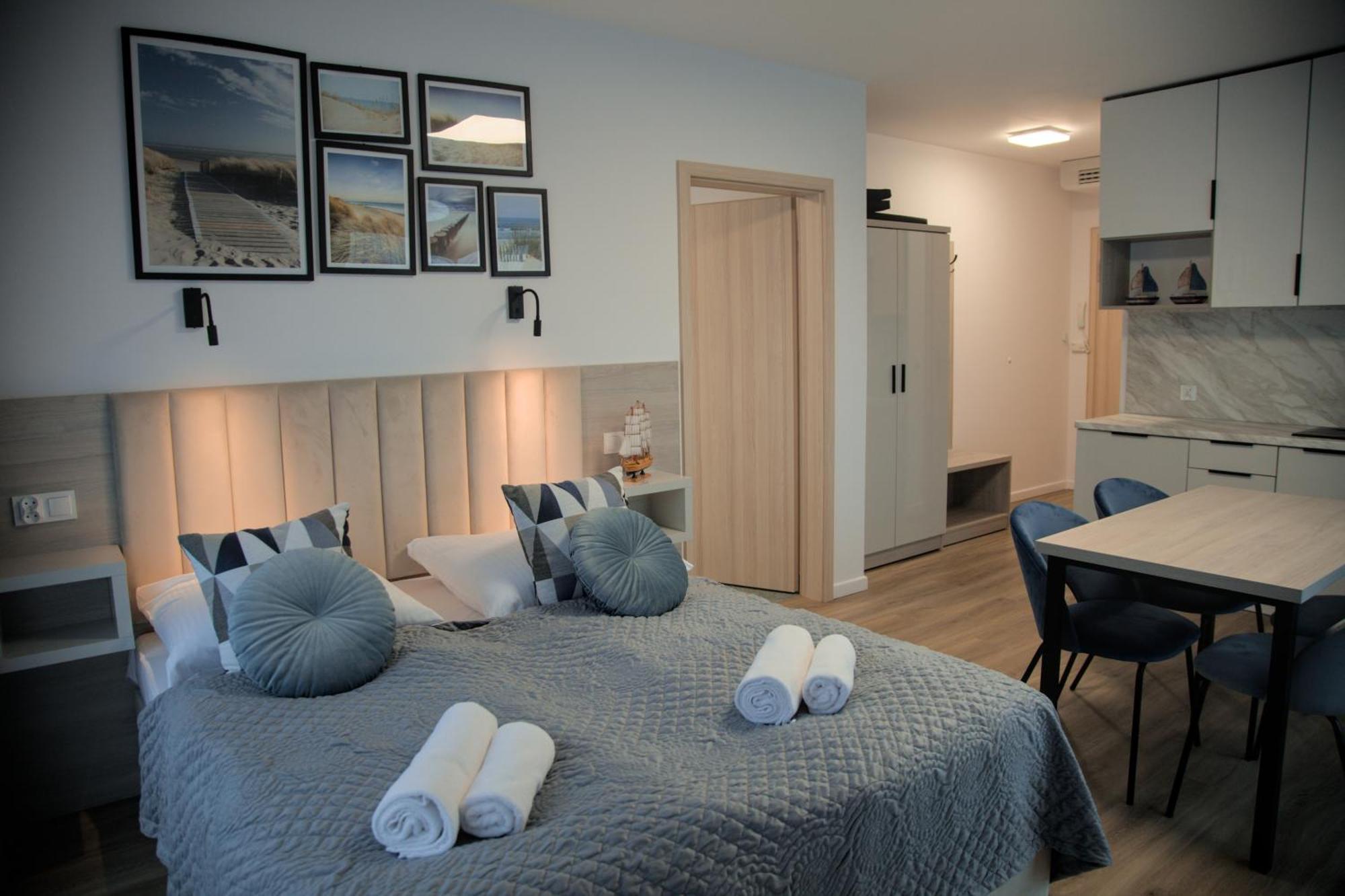 Hotel I Apartamenty Gorzelanny จวีร์ซีโน ภายนอก รูปภาพ